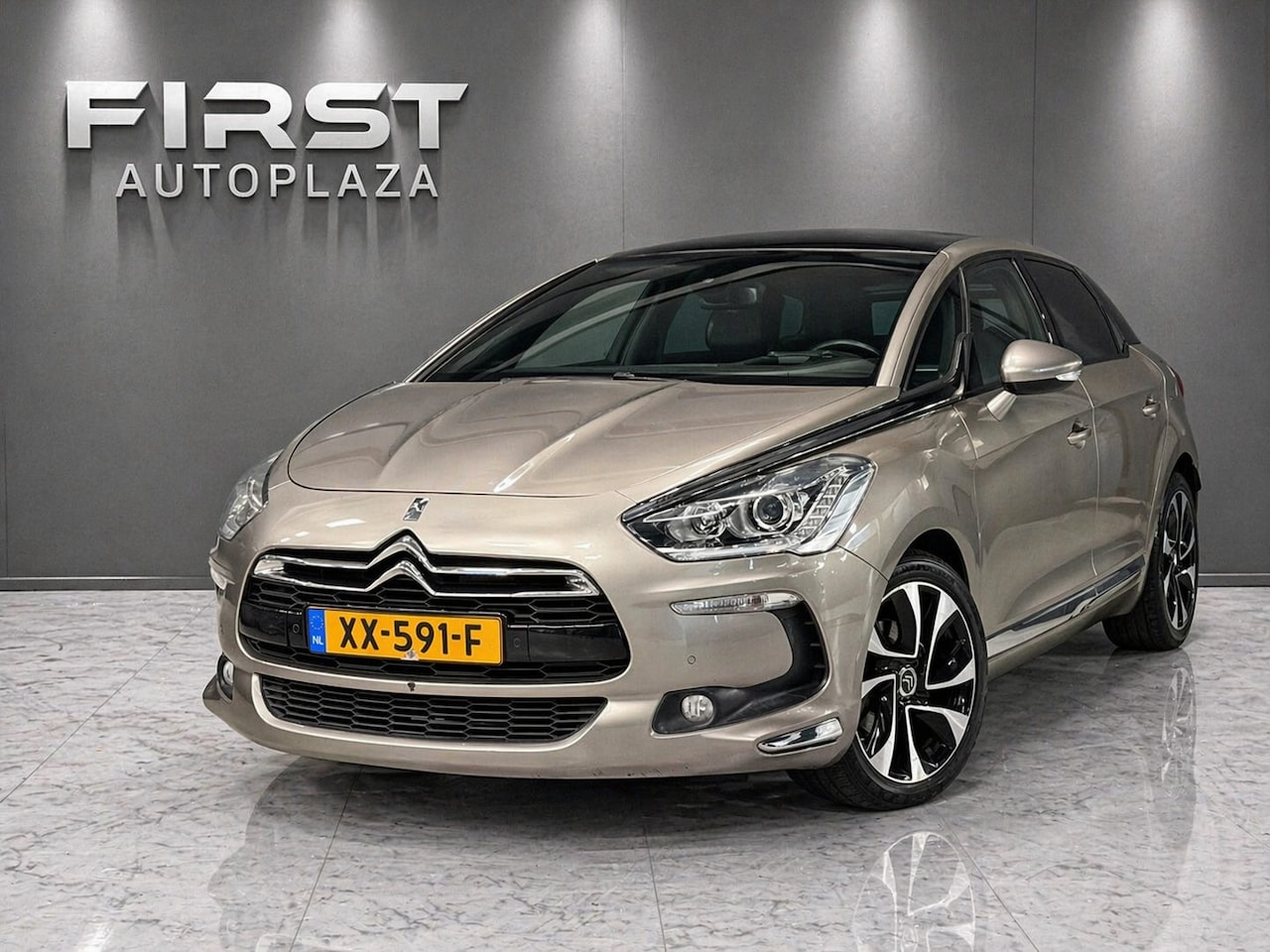 Citroën DS5 - 1.6 THP So Chic AUTOMAAT PANO/ANDROID/LEDER/PDC/CRUISE | KEURIGE AUTO - AutoWereld.nl