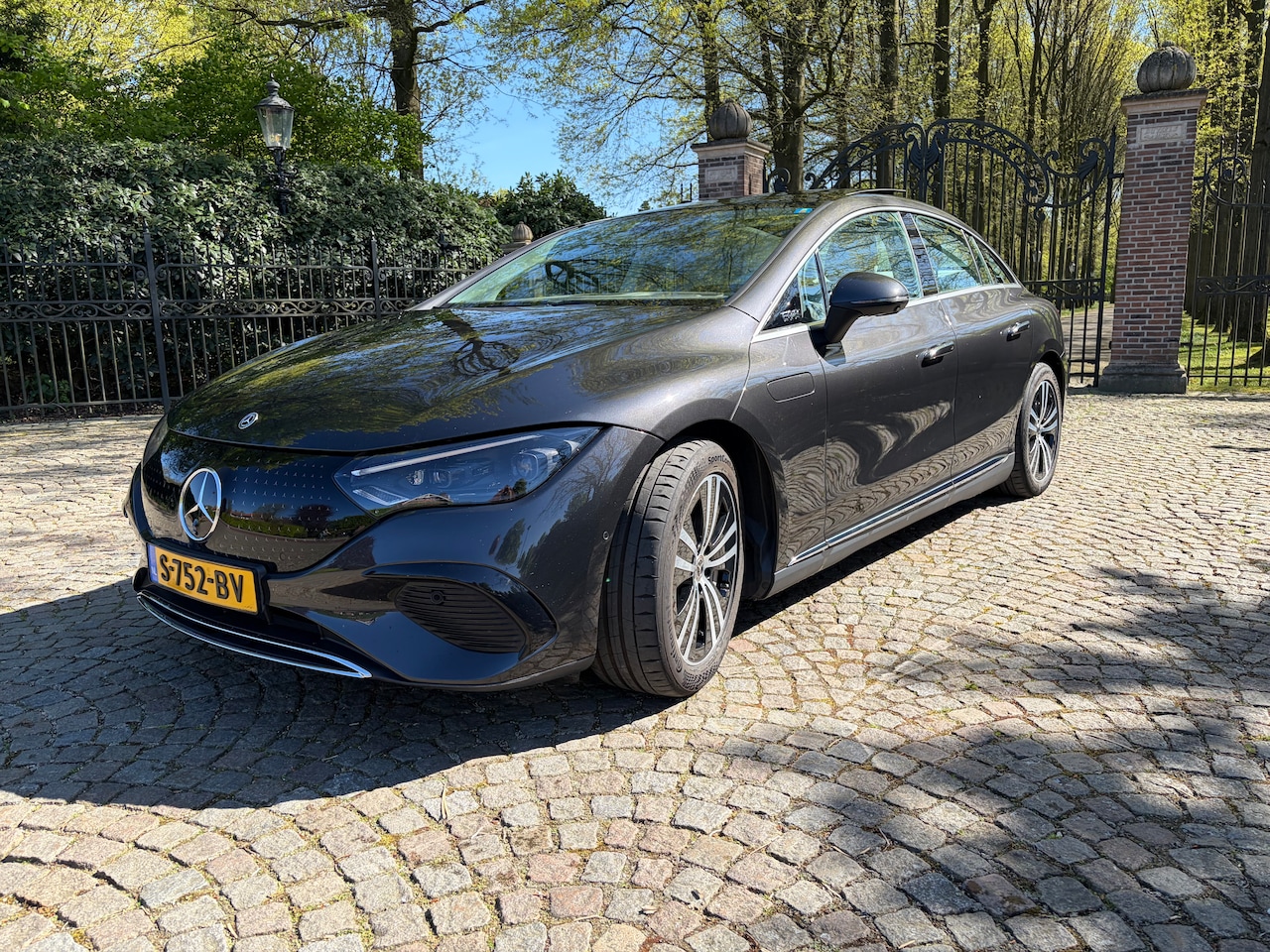 Mercedes-Benz EQE - 300 Luxury Line Mercedes EQE 2023 FULL OPTIONS – Burmester / Pano / 4WS – 1e eigenaar - AutoWereld.nl