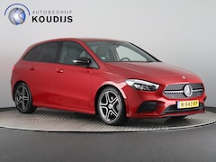 Mercedes-Benz B-klasse - 180 Business Solution AMG (NL-Auto / Camera / ACC / Sfeerverlichting)