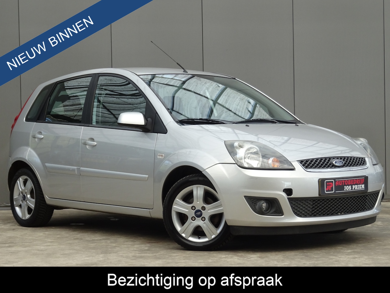 Ford Fiesta - 1.3-8V Futura * AIRCO * PDC * LAGE KM !! - AutoWereld.nl