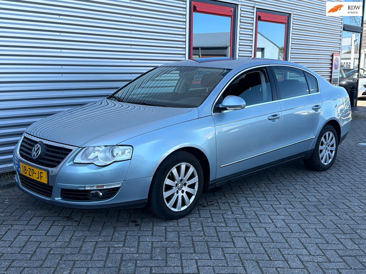 Volkswagen Passat - 2.0 TDI Comfortline Sedan - AutoWereld.nl