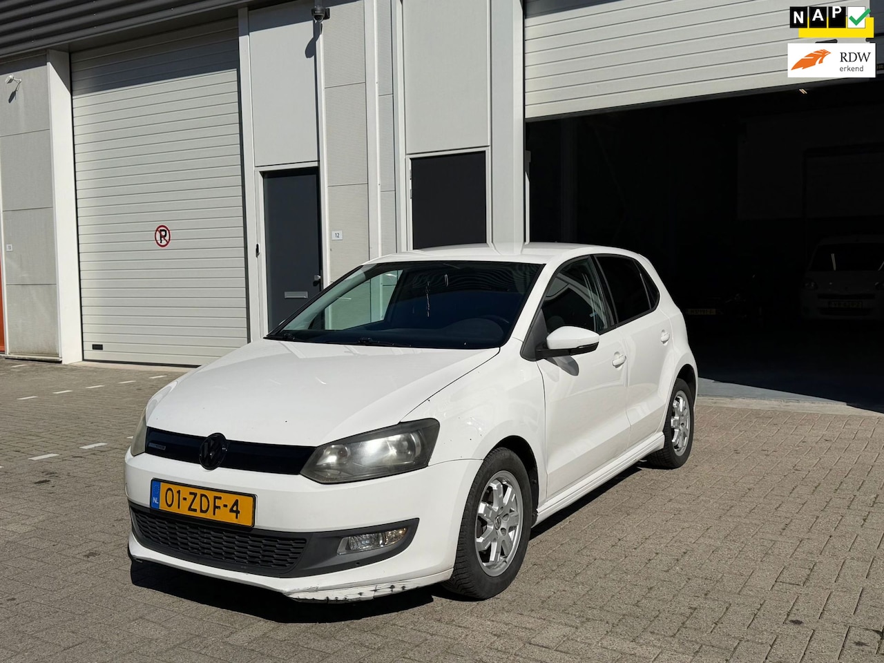 Volkswagen Polo - 1.2 TDI BlueMotion Highline 2012 Navi Apk tot 25-11-2026 - AutoWereld.nl