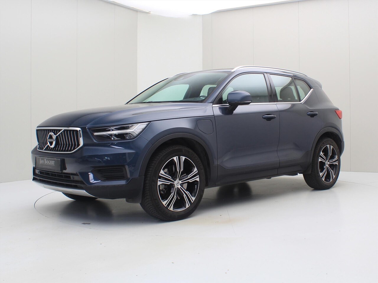 Volvo XC40 - T4 Twin Engine 211pk Geartronic Inscription [ TREKHAAK+LEDER+CLIMAAT+CRUISE+PDC ] - AutoWereld.nl