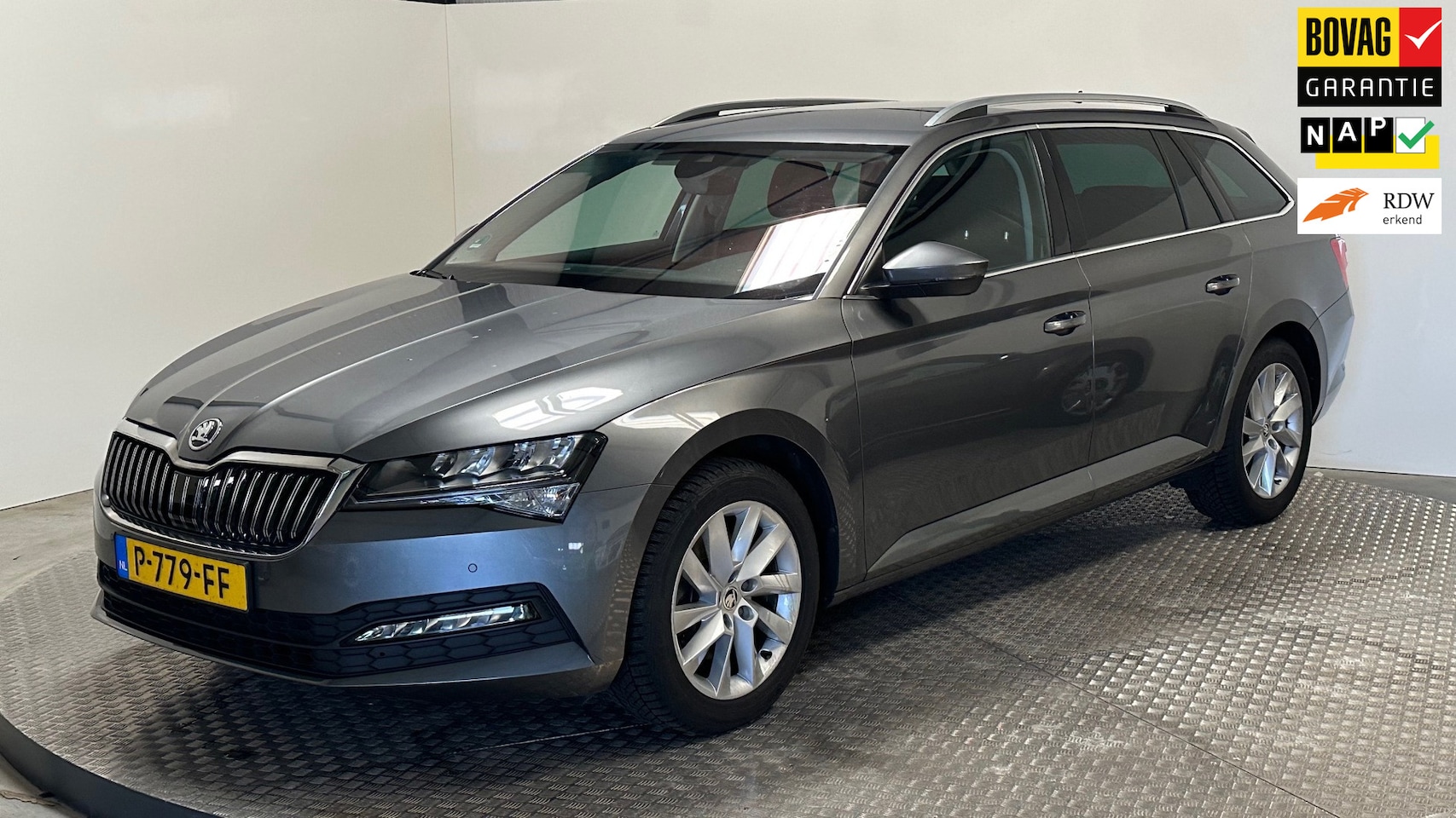 Skoda Superb Combi - 1.5 TSI ACT Business Edition benzine automaat navigatie stoelverwarming carplay cruisecont - AutoWereld.nl