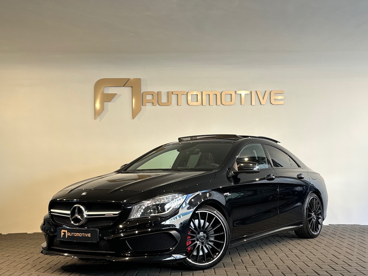 Mercedes-Benz CLA-Klasse - AMG 45 4MATIC Edition 1 Pano|Kuip - AutoWereld.nl