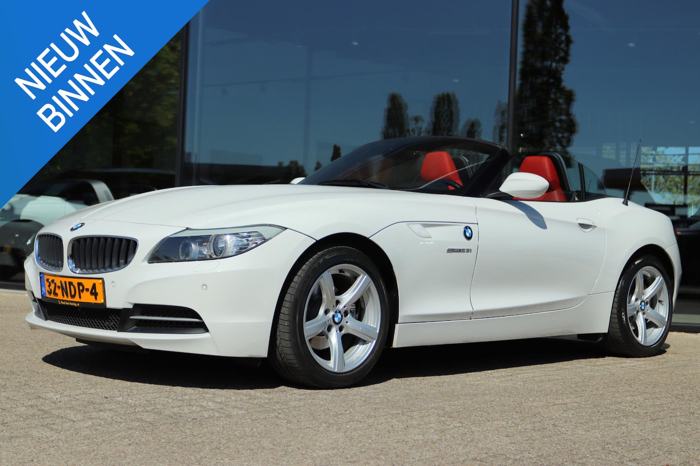 BMW Z4 Roadster - SDRIVE23I EXECUTIVE AUT. *ORIG. NL - NAP*| LEDER | XENON | KEY-LESS | CRUISE | NAVI - AutoWereld.nl