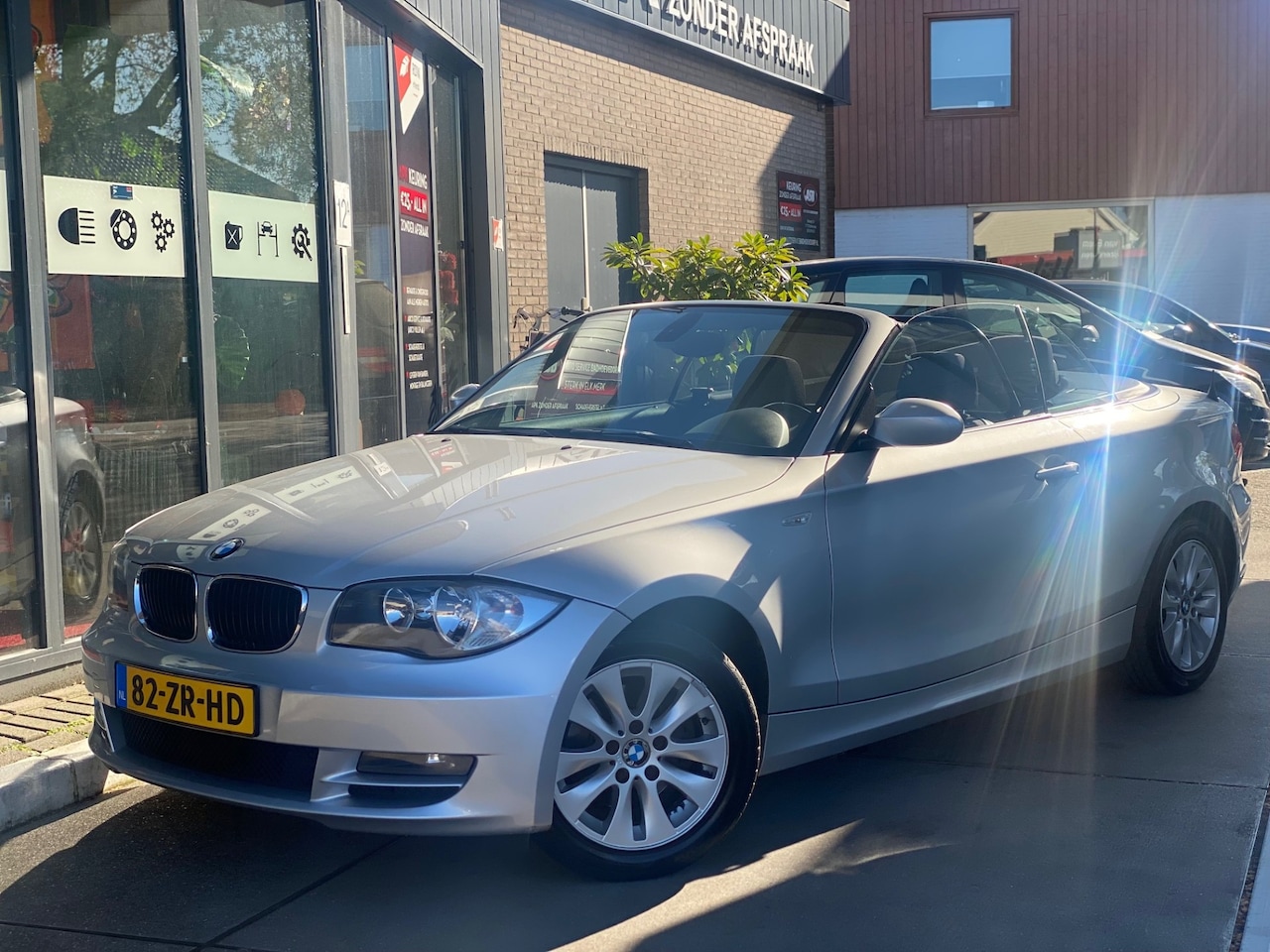 BMW 1-serie Cabrio - 118i Executive | Zeer nette auto !!! - AutoWereld.nl