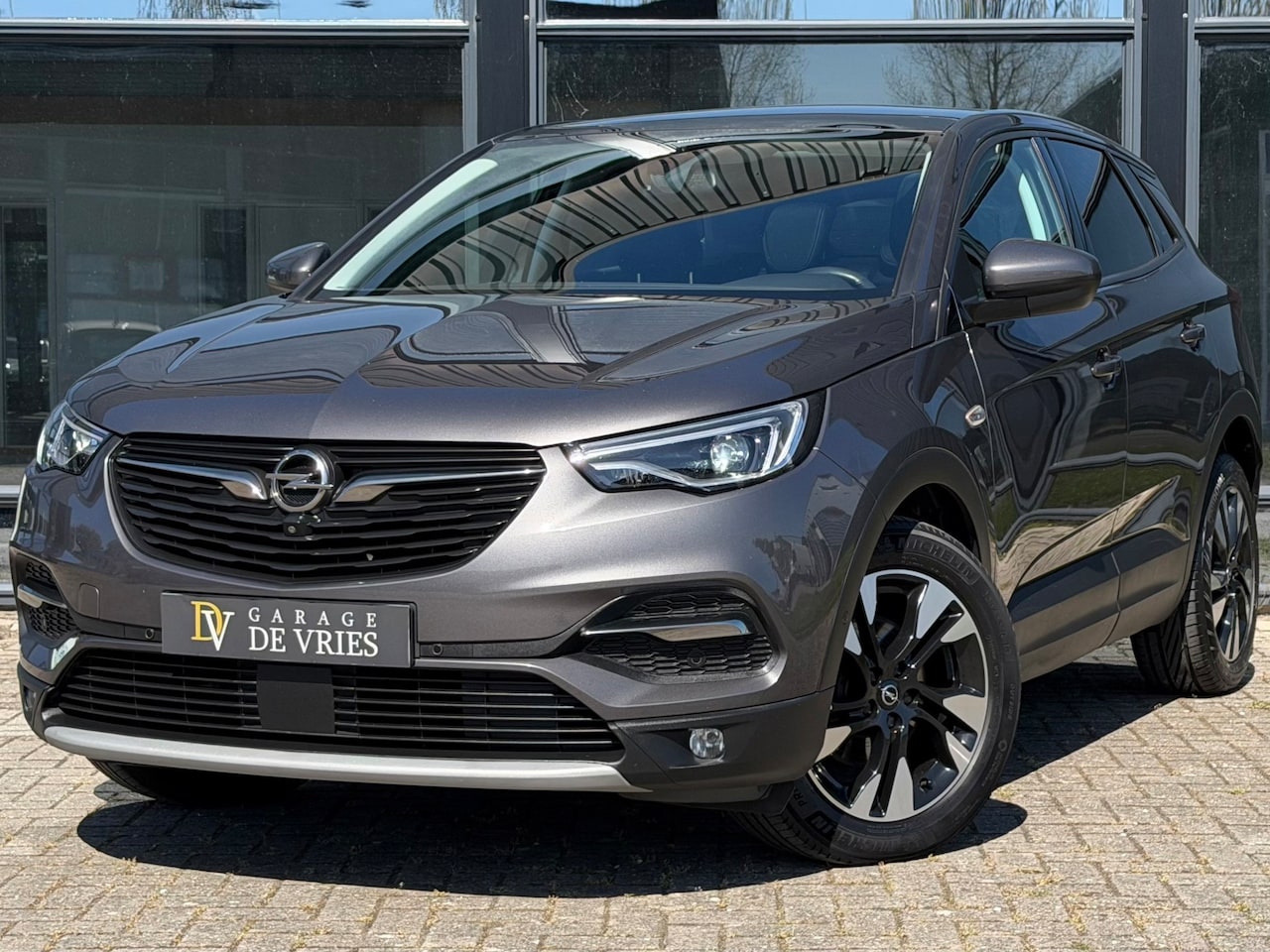 Opel Grandland X - 1.6 Turbo Ultimate Aut Panoramadak Full Option 1600KG Trekgewicht Garantie - AutoWereld.nl