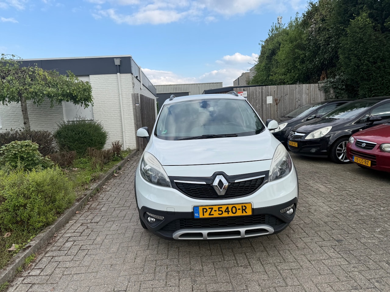 Renault Scénic Xmod - 1.2 TCe BOSE 1.2 TCe Bose - AutoWereld.nl