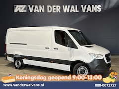Mercedes-Benz Sprinter - 316 CDI 163pk L2H1 Achterwiel aandrijving Euro6 Airco | 2800kg Trekhaak | Camera | Apple C