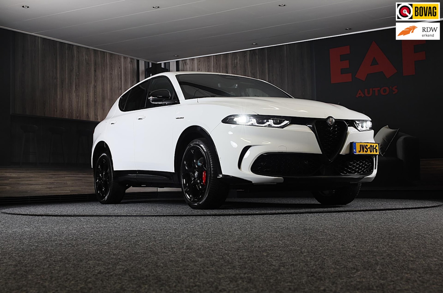 Alfa Romeo Tonale - 1.5T Hybrid Veloce / 160 PK / Acc / Leder / Navi / 360 Camera / HK / Sfeerverlichting / Do - AutoWereld.nl