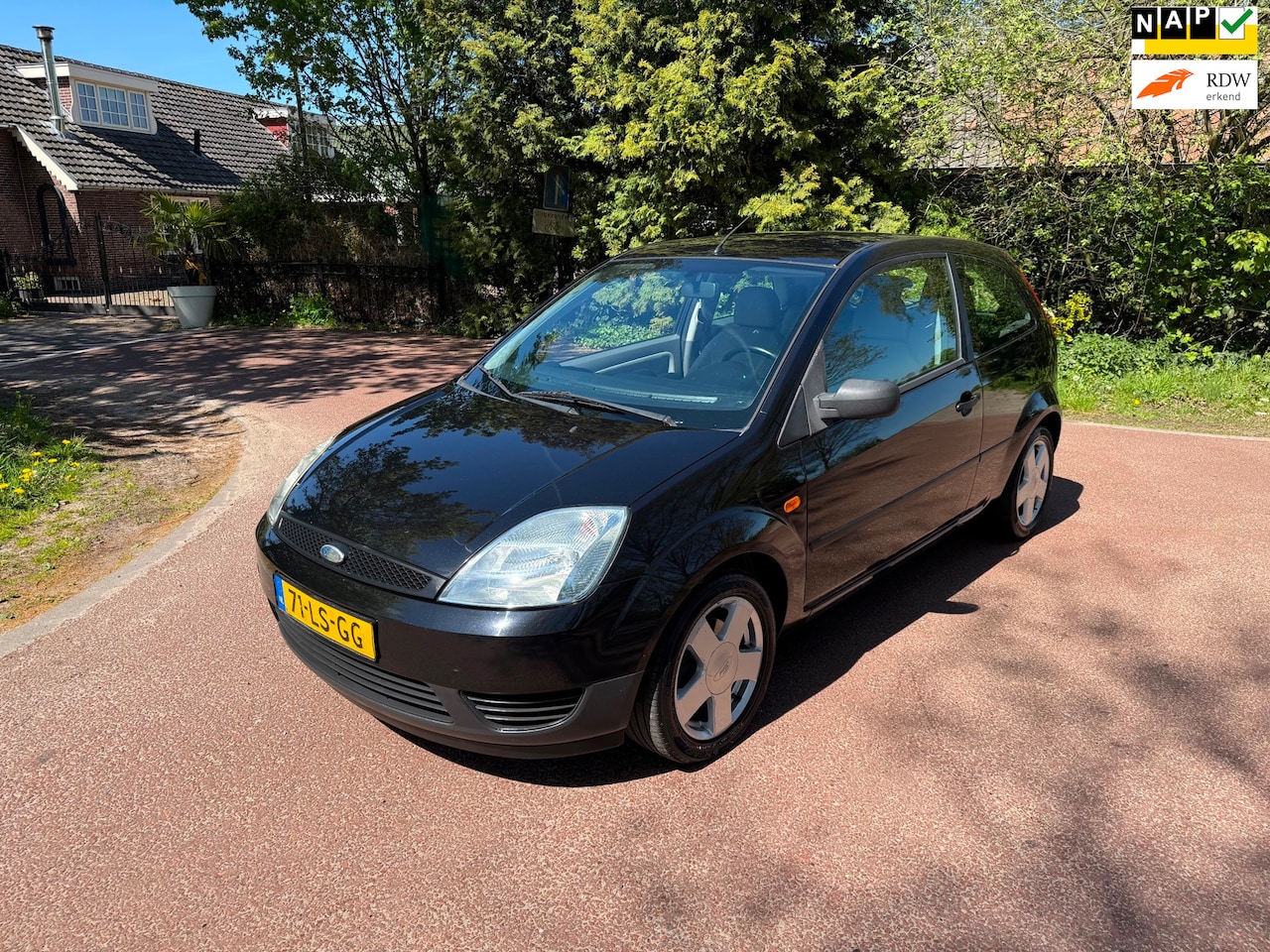 Ford Fiesta - 1.25-16V Centennial / Airco / Apk / NAP / Aux / Lm - AutoWereld.nl