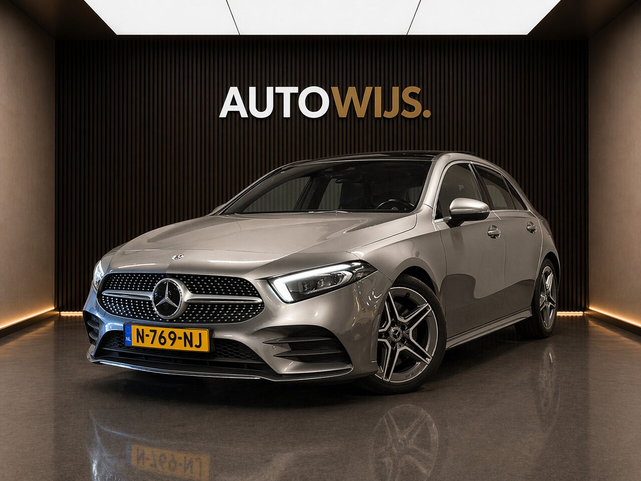 Mercedes-Benz A-klasse - 250 Premium|PANO|SFEERVERLICHTING|HUD|LEDER|ACC|360CAM - AutoWereld.nl
