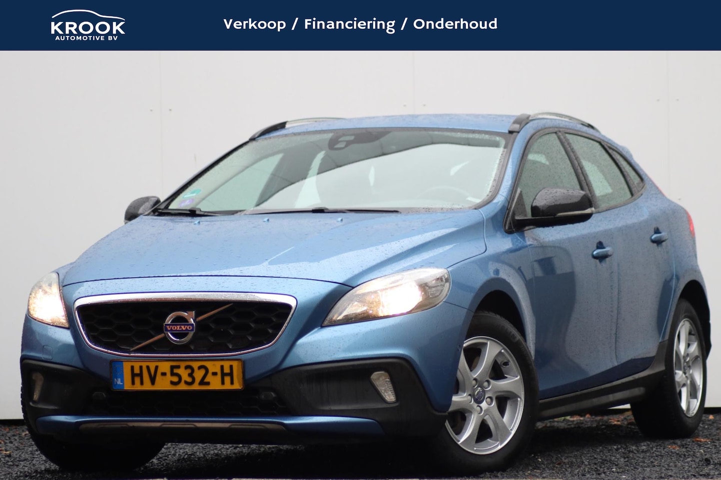 Volvo V40 Cross Country - 1.5 T3 Momentum | 2016 | Automaat | - AutoWereld.nl