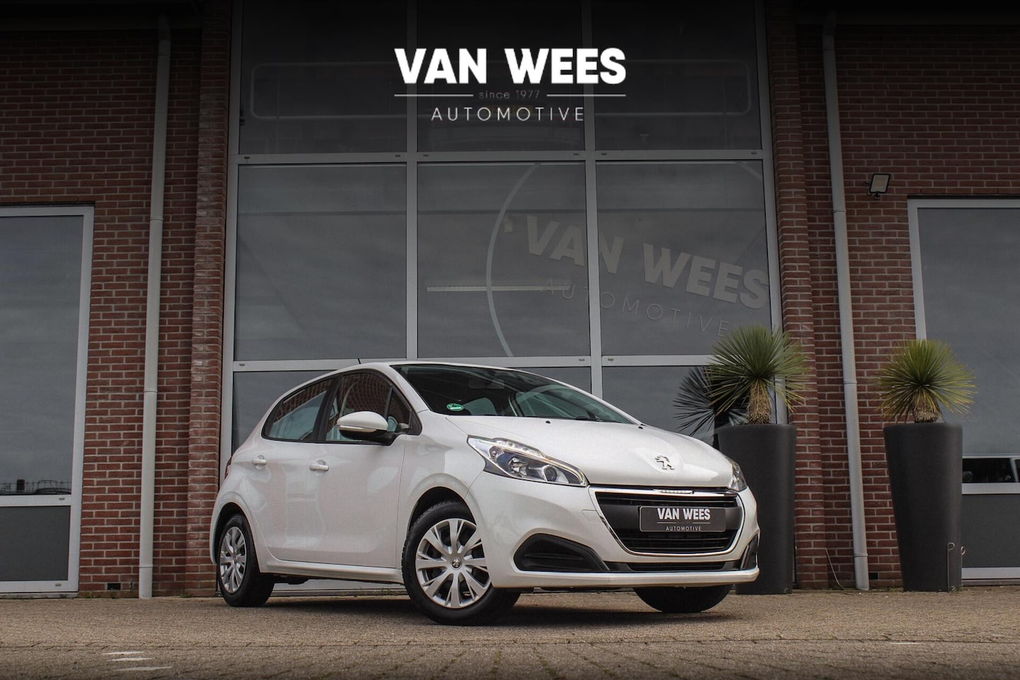 Peugeot 208 - 1.2 PureTech Active | Cruise control | Bluetooth | Navigatie | Airco | Start/stop | Boordc - AutoWereld.nl