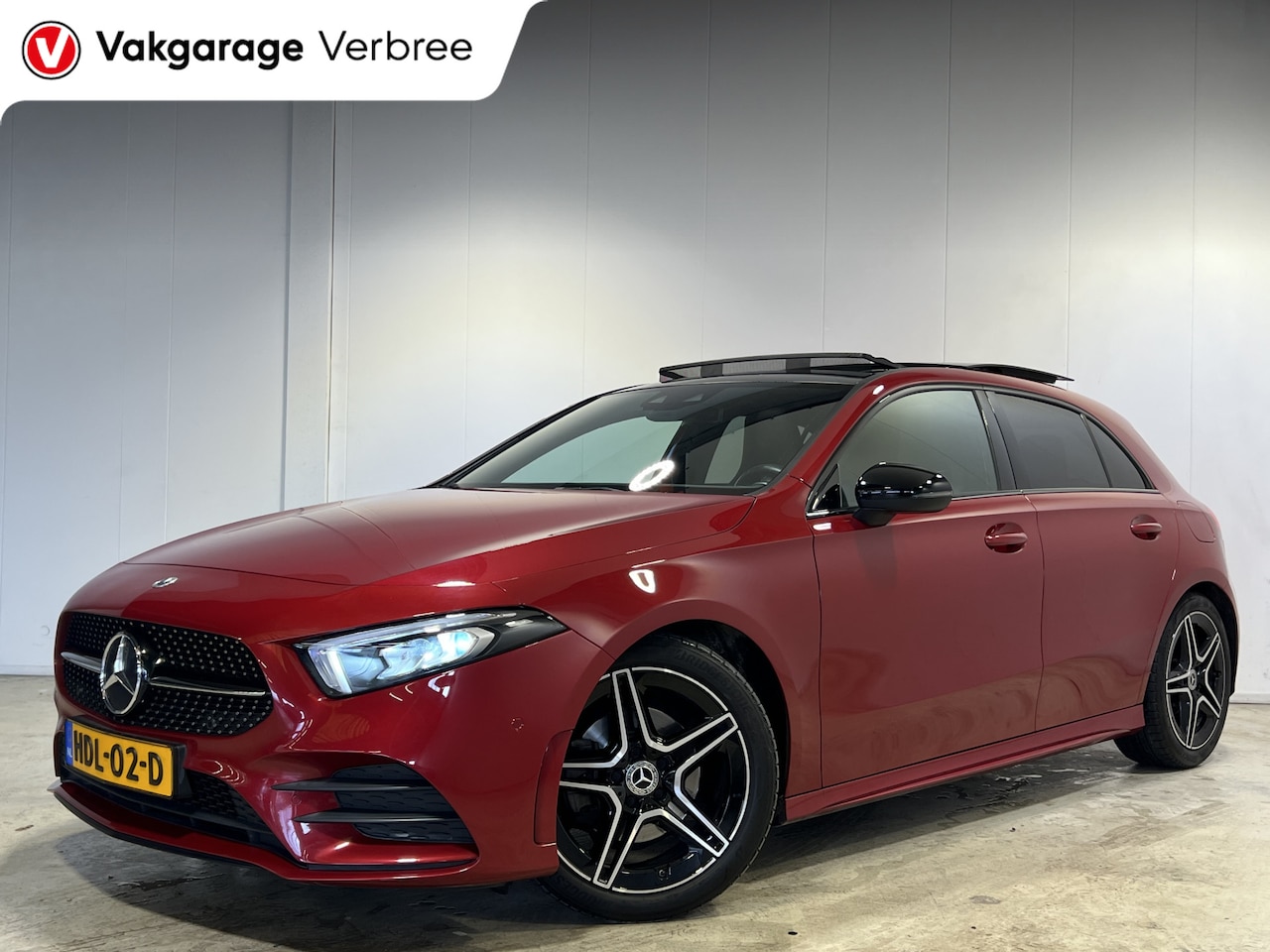Mercedes-Benz A-klasse - 200 Launch Edition Premium Plus AMG | Panorama / Schuifdak | Navigatie  | Android+Apple Ca - AutoWereld.nl