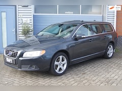 Volvo V70 - 3.2 6-cilinder Aut | Leder | Stoelverw | Cruise | Youngtimer | Nette auto