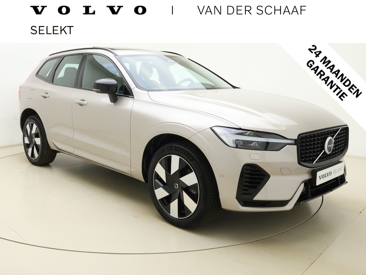 Volvo XC60 - T6 Plug-in hybrid AWD Ultra Dark / Harman/Kardon / Trekhaak / Panorama dak / Rondomzichtca - AutoWereld.nl