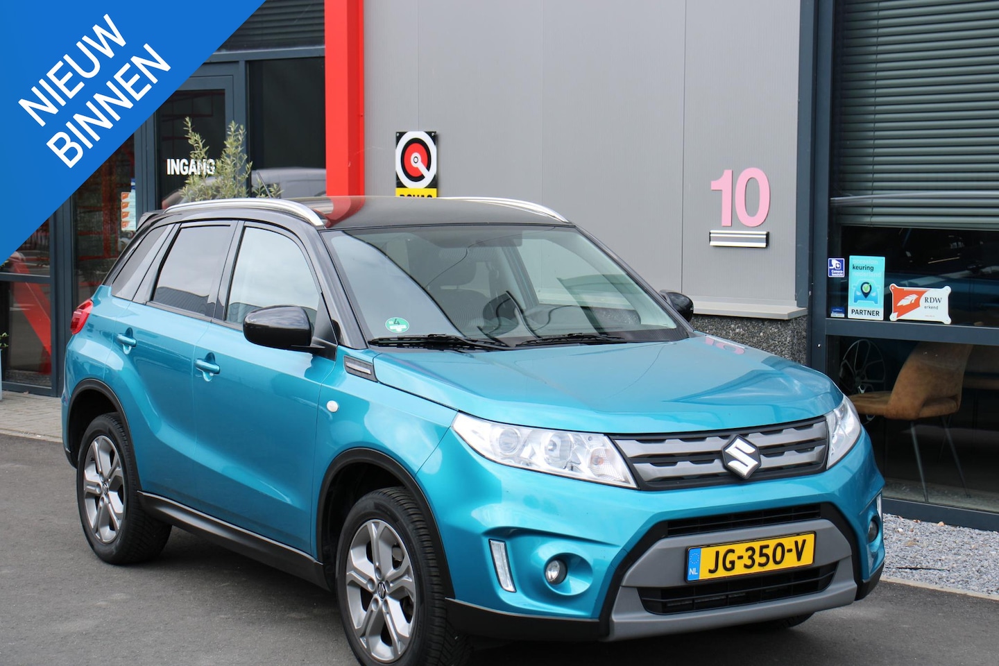 Suzuki Vitara - 1.6 Exclusive NAVI, TREKHAAK, STOELVERWARMING, TWOTONE - AutoWereld.nl