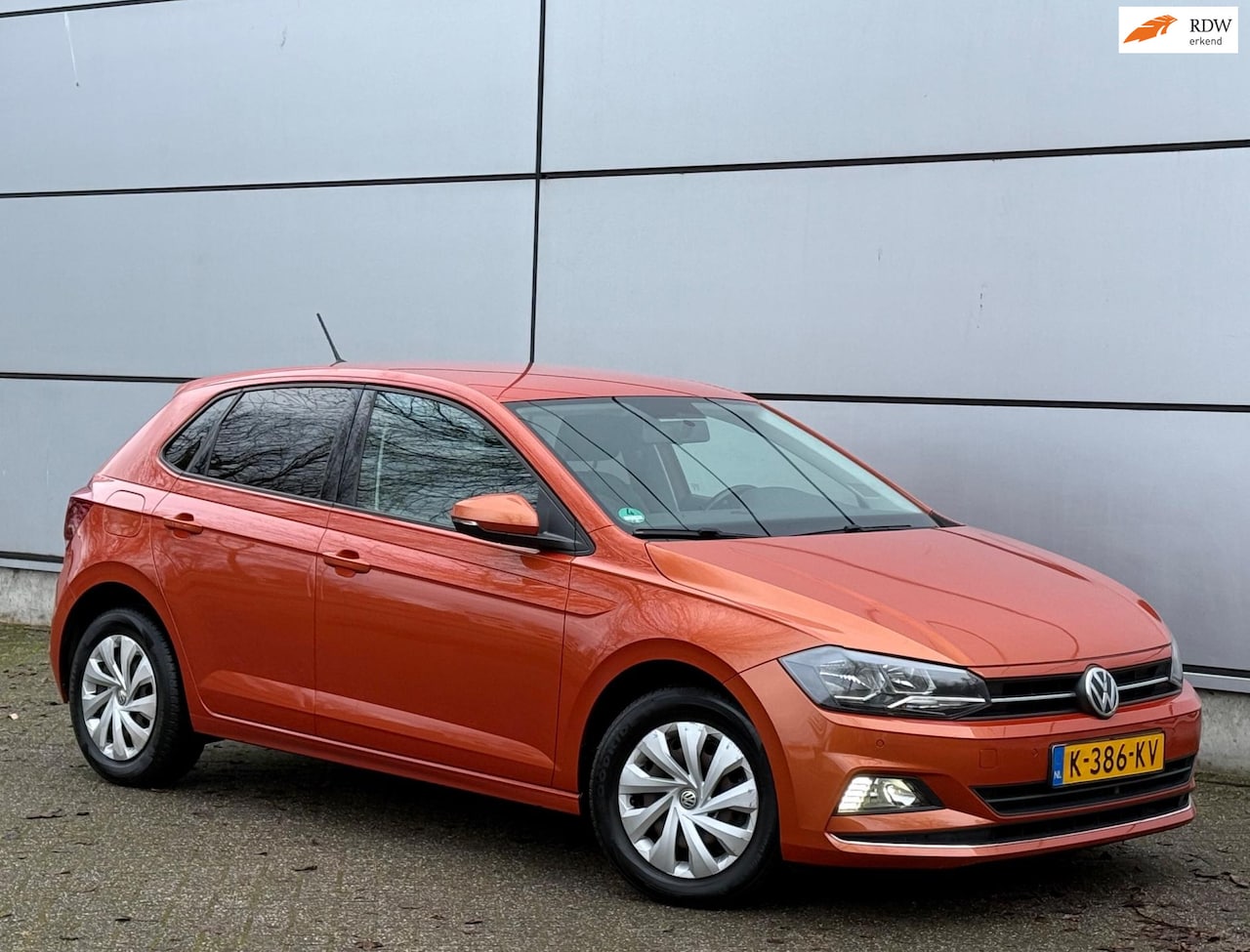 Volkswagen Polo - 1.6 TDI Comfortline Business Stoelverw |Led |Sfeer |Cruise |Park Sensor |Nap |Boekjes - AutoWereld.nl