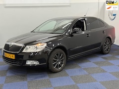 Skoda Octavia - 1.2 TSI Ambition / NETTE AUTO / RIJDT SCHAKELT GOED / NAP