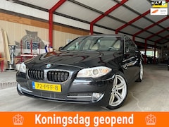 BMW 5-serie - 523i | Automaat + Cruise + Clima + Trekhaak Nu € 9.975,