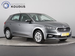 Skoda Fabia - 1.0 TSI Business Edition (Stoelverw. / Camera / Navi / Draadloos carplay / Keyless)