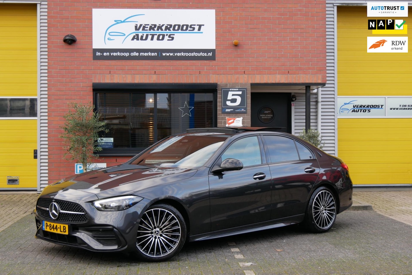 Mercedes-Benz C-klasse - 200 Launch Edition AMG Line.pano.memory.full optie - AutoWereld.nl