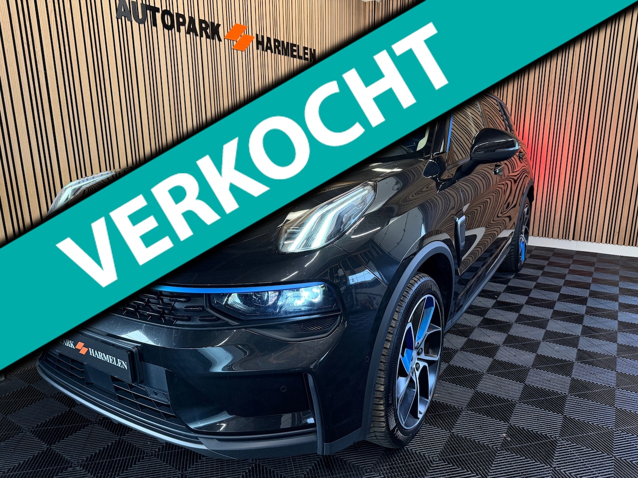 Lynk & Co 01 - 1.5 PHEV 261 PK Pano 360 Camera Carplay VOL - AutoWereld.nl
