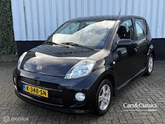 Daihatsu Sirion 2 - 1.3-16V Comfort Airco, Sportpakket, 5 Drs