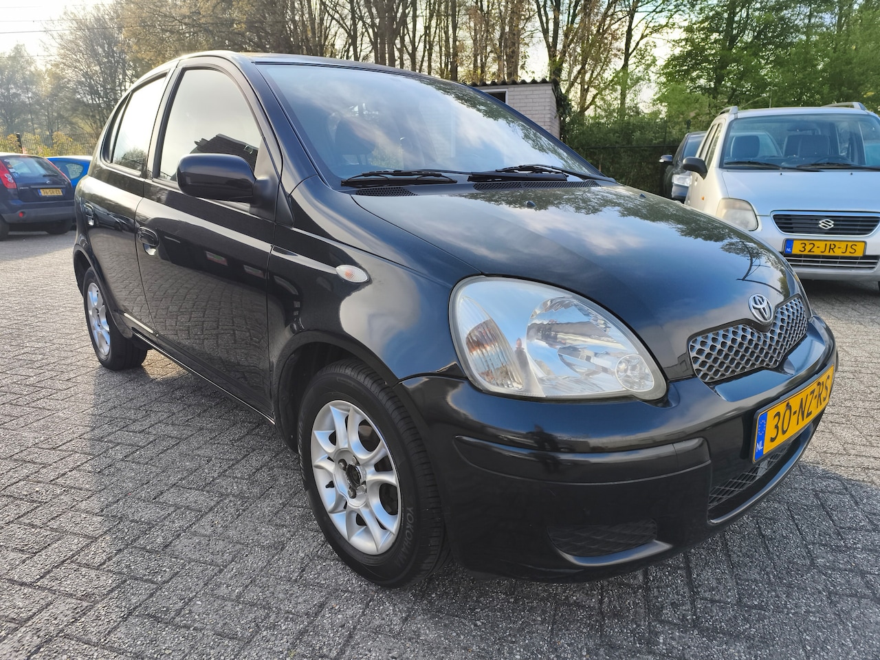 Toyota Yaris - 1.3 16v VVT-i Linea Sol, Airco, 5 deurs - AutoWereld.nl
