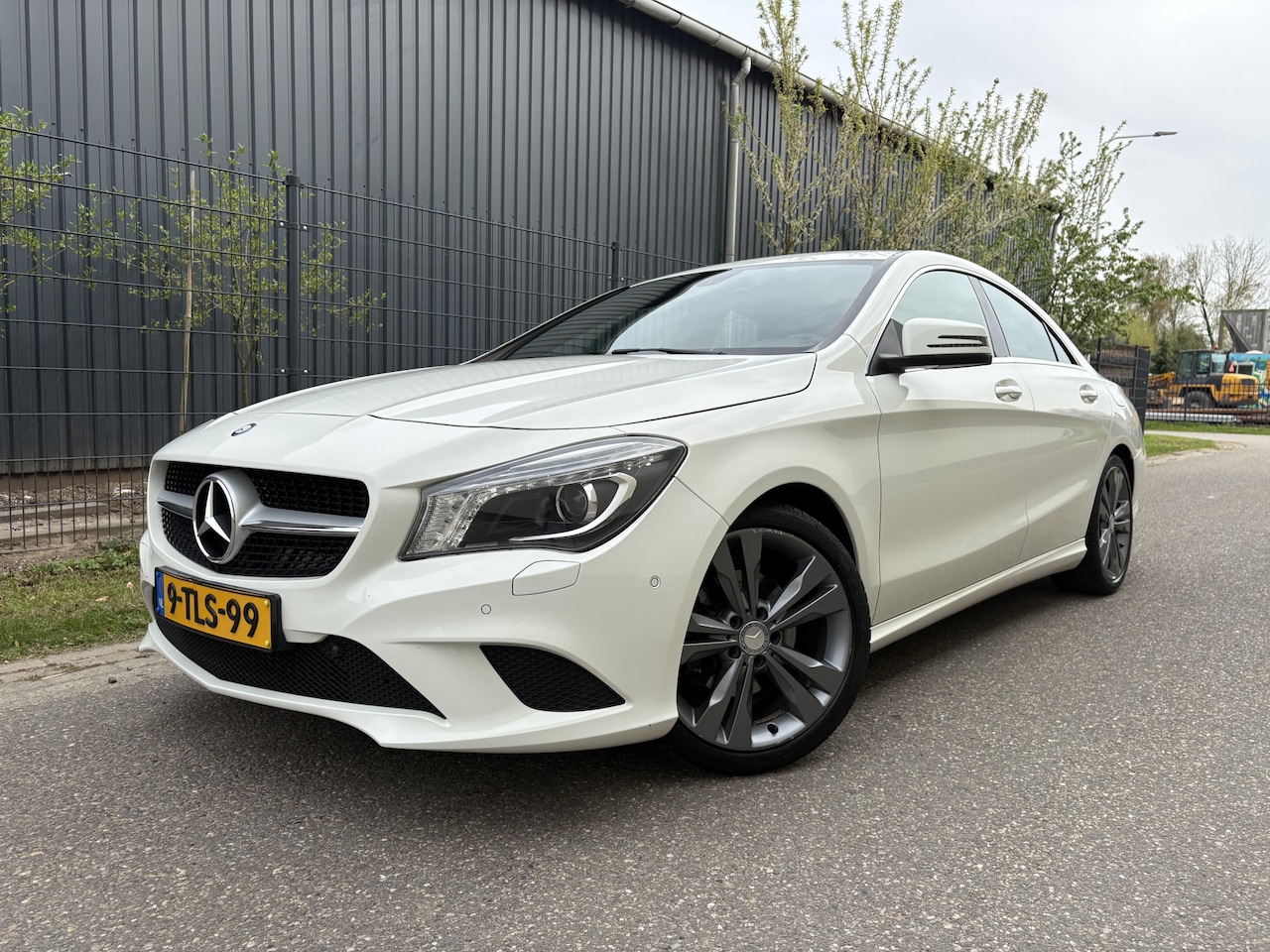 Mercedes-Benz CLA-Klasse - 180 Edition 1 / NAVI / CRUISE / AIRCO / 161dkm! NAP! - AutoWereld.nl