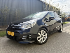 Kia Rio - 1.4 CVVT ExecutiveLine / NAVI / CRUISE / AIRCO ECC / 68dkm