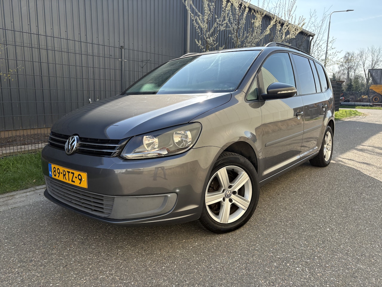 Volkswagen Touran - 1.2 TSI Trendline BlueMotion / NAVI / CRUISE / AIRCO - AutoWereld.nl
