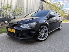 Volkswagen Golf - 1.2 TSI Highline / GTI UITGEVOERD / NAVI / CRUISE