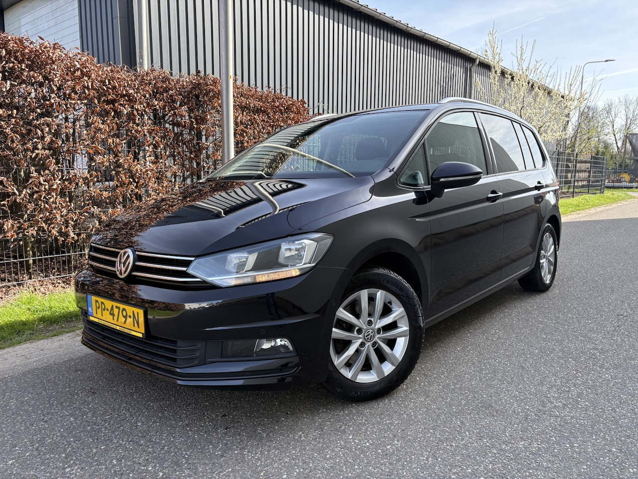 Volkswagen Touran - 1.4 TSI Comfortline Business / NAVI / CARLAY / CRUISE / 7 PERSOONS / 144dkm! NAP! - AutoWereld.nl