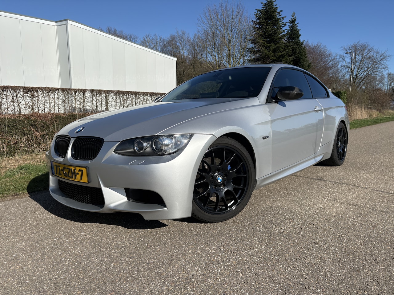 BMW 3-serie Coupé - 320i Corporate Executive / M-PAKKET / LEER / SCHUIFDAK / NAVI / CRUISE - AutoWereld.nl