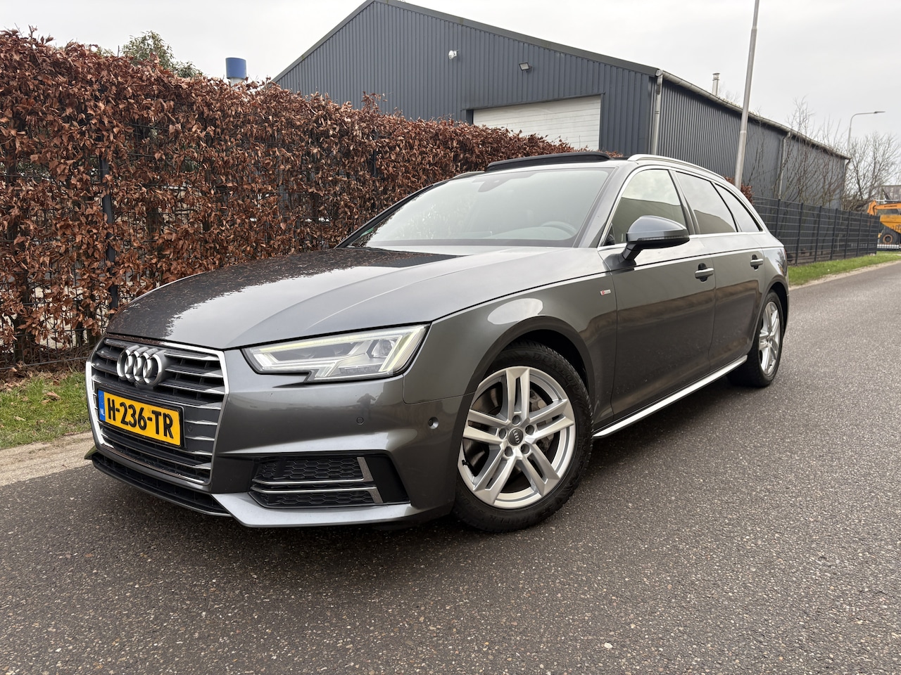 Audi A4 Avant - 3.0 TDI Sport Pro Line S / AUTOMAAT / PANORAMADAK / S-LINE - AutoWereld.nl