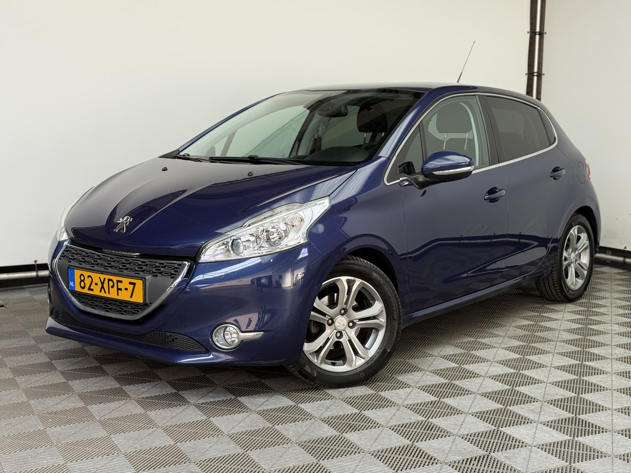 Peugeot 208 - 1.4 VTi Allure 5-drs ECC Navi NL Auto - AutoWereld.nl