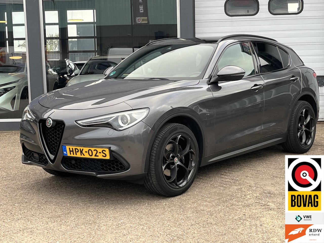 Alfa Romeo Stelvio - 2.0 T AWD Veloce Special Edition Pano Trekhaak - AutoWereld.nl