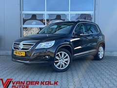 Volkswagen Tiguan - 2.0 TSI Track&Field 4Motion | Leder | Cruise | Climate | Stoelverwarming | Sensoren