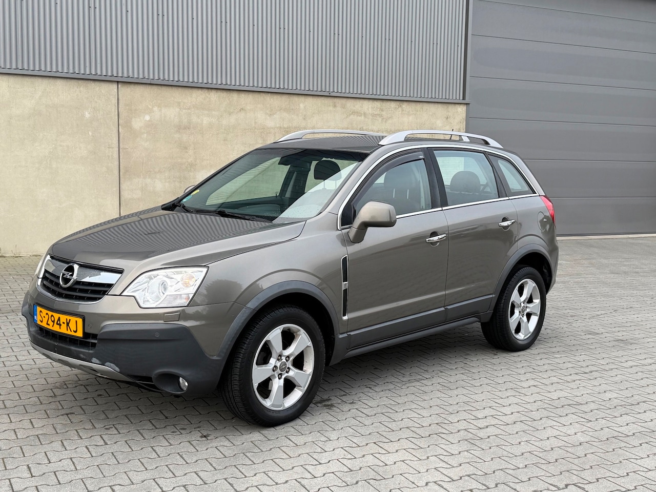 Opel Antara - 3.2 V6 Cosmo AUTOMAAT+XENON+LEDER+CRUISE+PDC+STOELVERWARMING+TREKHAAK - AutoWereld.nl