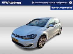 Volkswagen e-Golf - E-DITION / SOH 92%/ AUTOMAAT/ NAVI/ PARK. SENSOREN + CAMERA/ DIGITAL DASH/ CLIMATE/ CRUISE