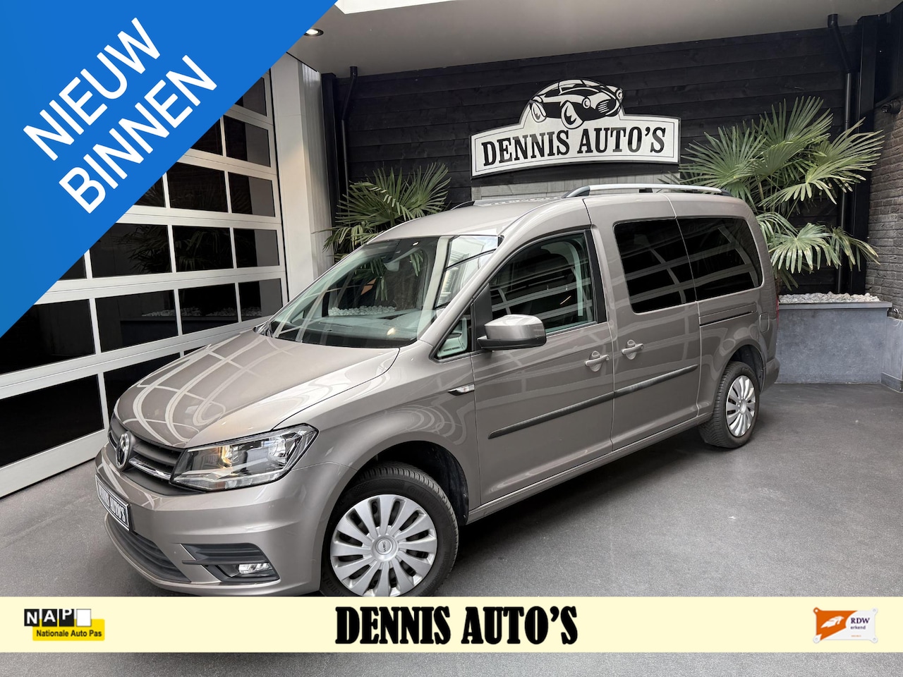 Volkswagen Caddy Maxi - 1.4 TSI Trendline 5p leder bekleding automaat!! - AutoWereld.nl