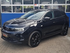 Opel Grandland - 1.2 GS-Line 130PK / Automaat / Camera / Navigatie / Carplay / Blind spot / Cruise control