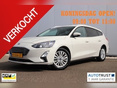 Ford Focus Wagon - 1.0 EcoBoost Hybrid Titanium X Business Trekhaak Navigatie Carplay Android Achteruitrijcam