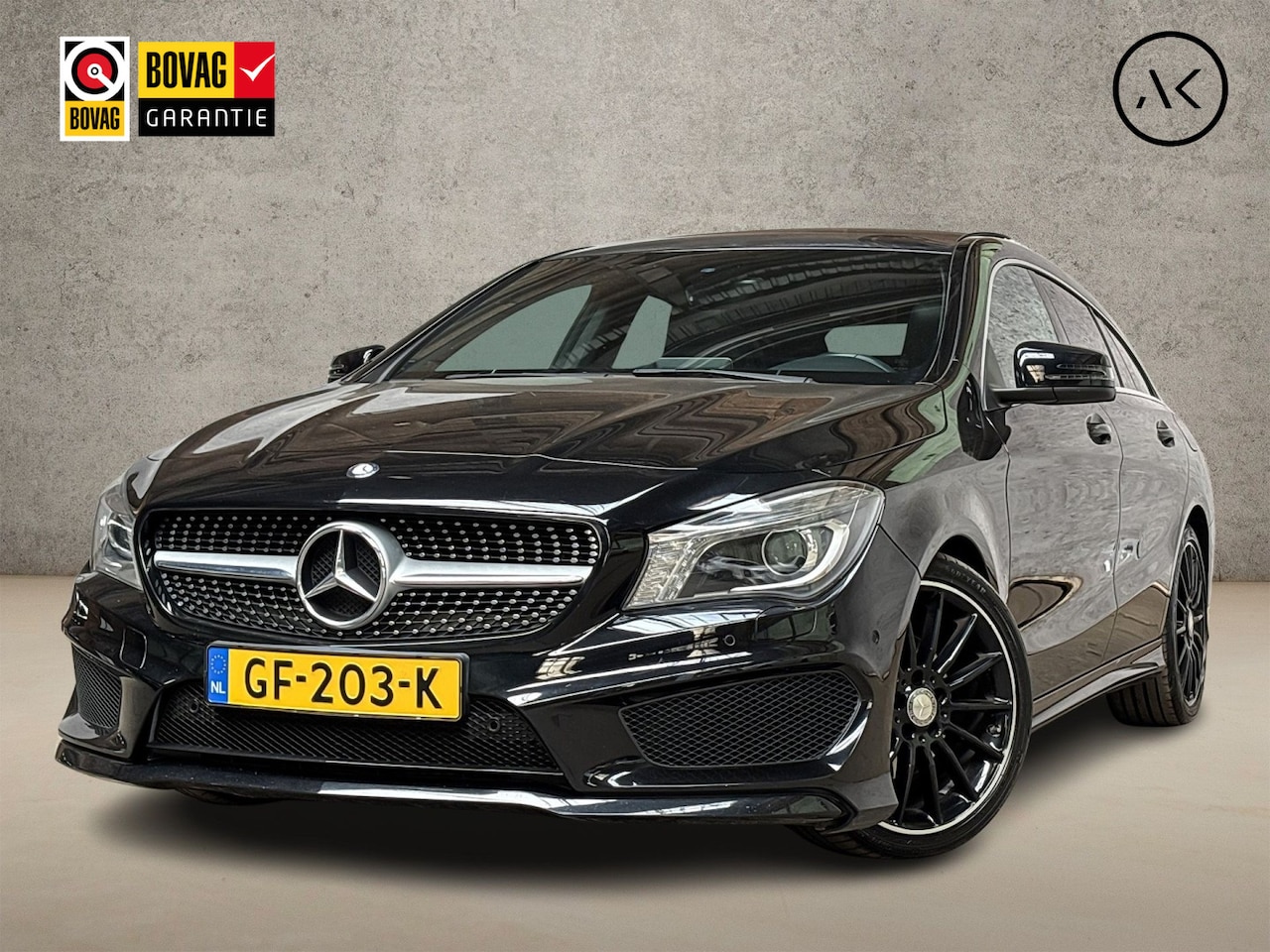 Mercedes-Benz CLA-Klasse - 180 AMG Sport Automaat (SCHUIFDAK, GROOT NAVI, LEDER/ALCANTARA, SPORTSTOELEN, GETINT GLAS, - AutoWereld.nl