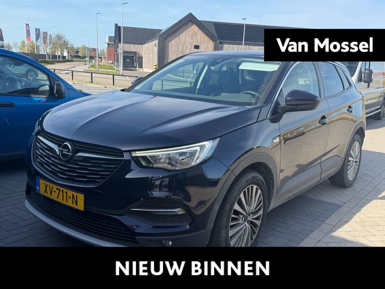 Opel Grandland X - 1.2 Turbo Innovation | Trekhaak | Camera | Stoel- Stuurverwarming | Elektrische Kofferklep - AutoWereld.nl