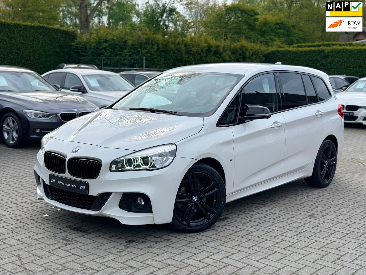 BMW 2-serie Gran Tourer - 218i 7p. Executive M Sport|18 inch|Navigatie|Automaat|Cruise control|Climate control|Nette - AutoWereld.nl