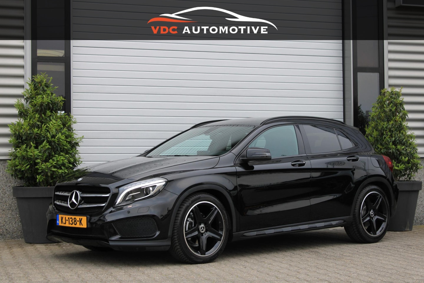 Mercedes-Benz GLA-Klasse - 180 AMG Xenon | Navi | Cruisecontrol | 1e Eigenaar | Dealer Onderhouden - AutoWereld.nl